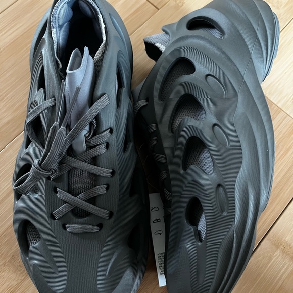 Adidas Adifom Q - Picture 3 of 6